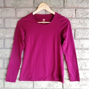 NWOT Petite long sleeve slim fit Tee/ burgundy